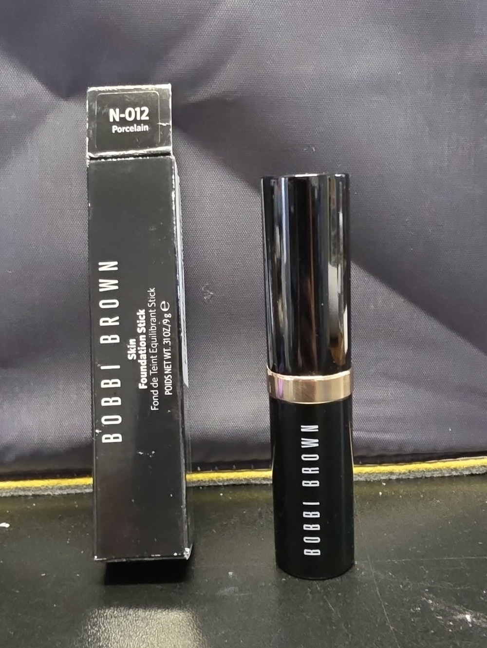 Bobbi Brown Skin Foundation Stick - Porcelain N-012